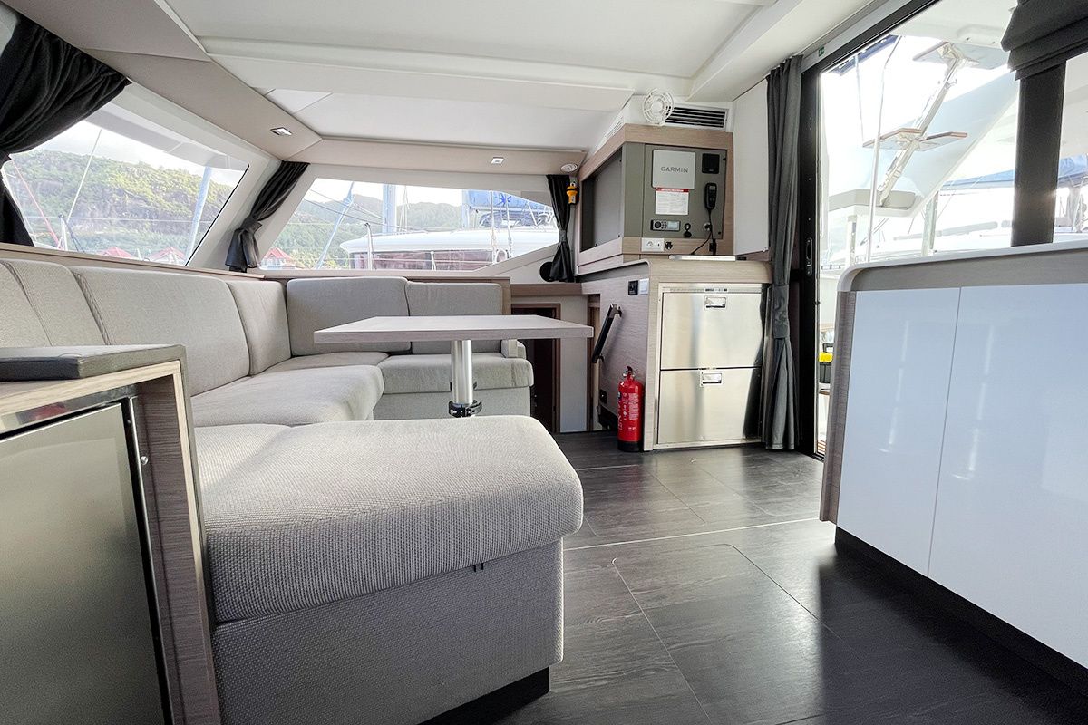 Fountaine Pajot Isla 40 | Barnacle