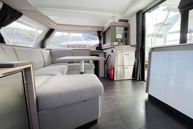 Fountaine Pajot Isla 40 | Barnacle