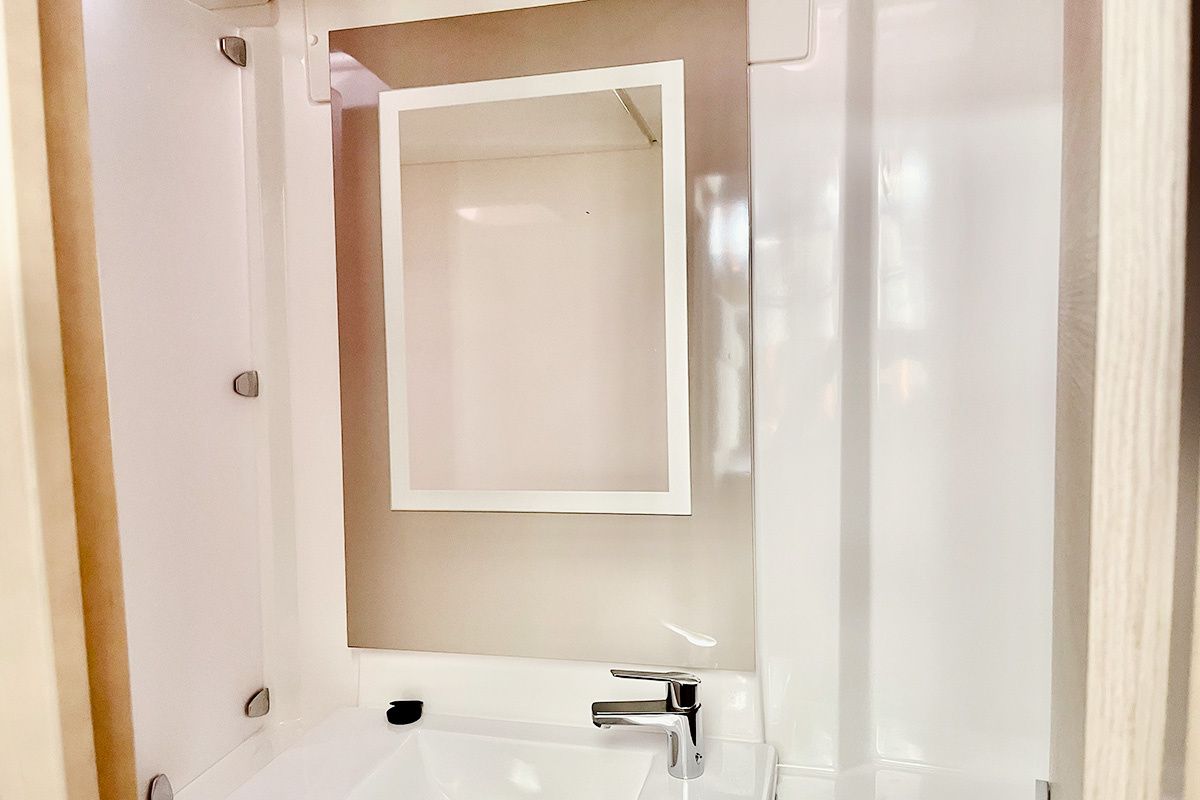 Fountaine Pajot Isla 40 | Barnacle