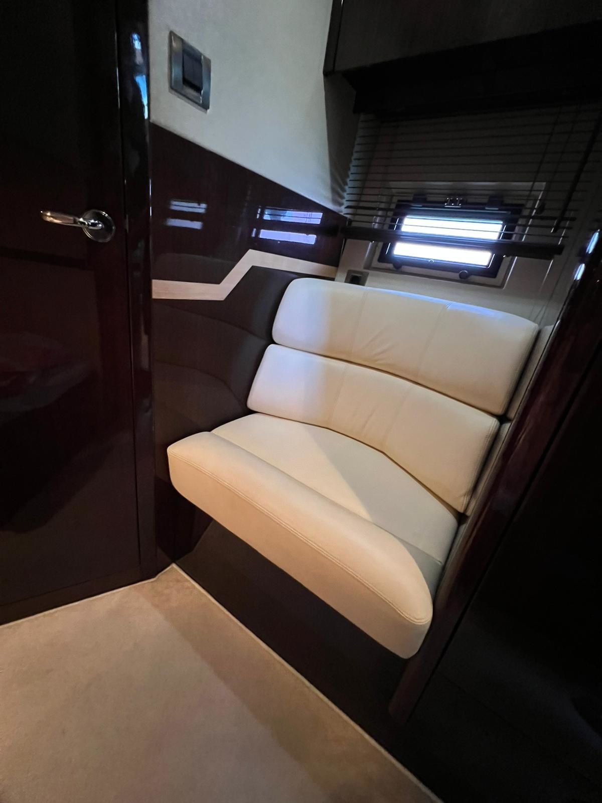 Galeon 385 HTS | Manoli