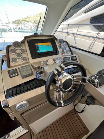Galeon 385 HTS | Manoli
