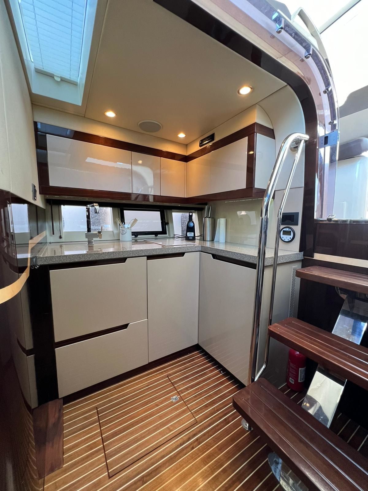 Galeon 385 HTS | Manoli