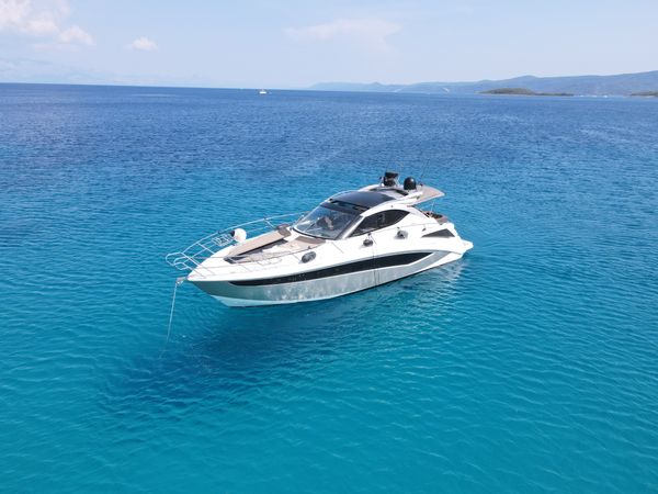 Galeon 385 HTS | Manoli