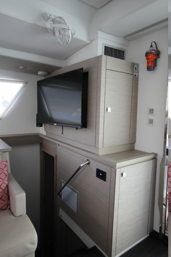 Fountaine Pajot Saba 50 | Apres Ski