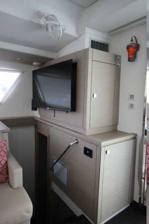 Fountaine Pajot Saba 50 | Apres Ski