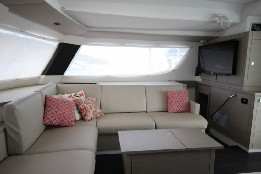 Fountaine Pajot Saba 50 | Apres Ski