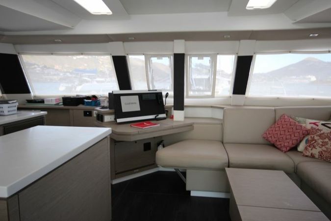 Fountaine Pajot Saba 50 | Apres Ski