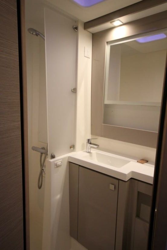 Fountaine Pajot Saba 50 | Apres Ski