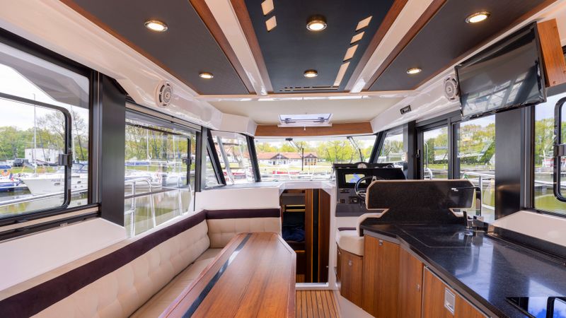 Northman 1200 | Hitchcock