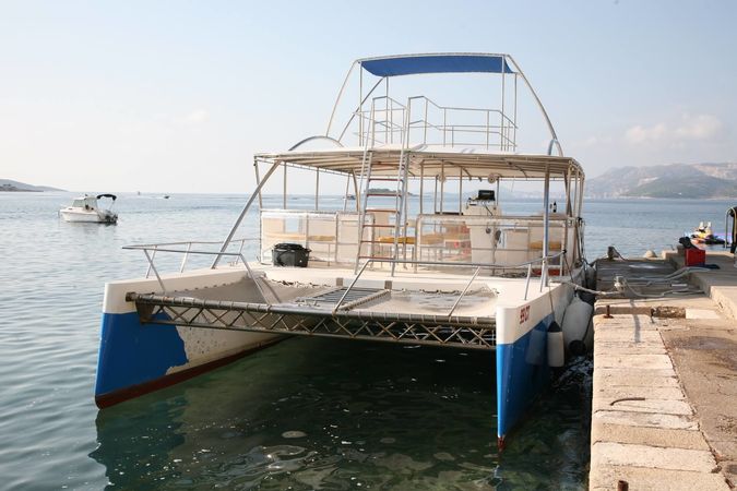 Monte Marine Cat 17 Party | Epidaurum