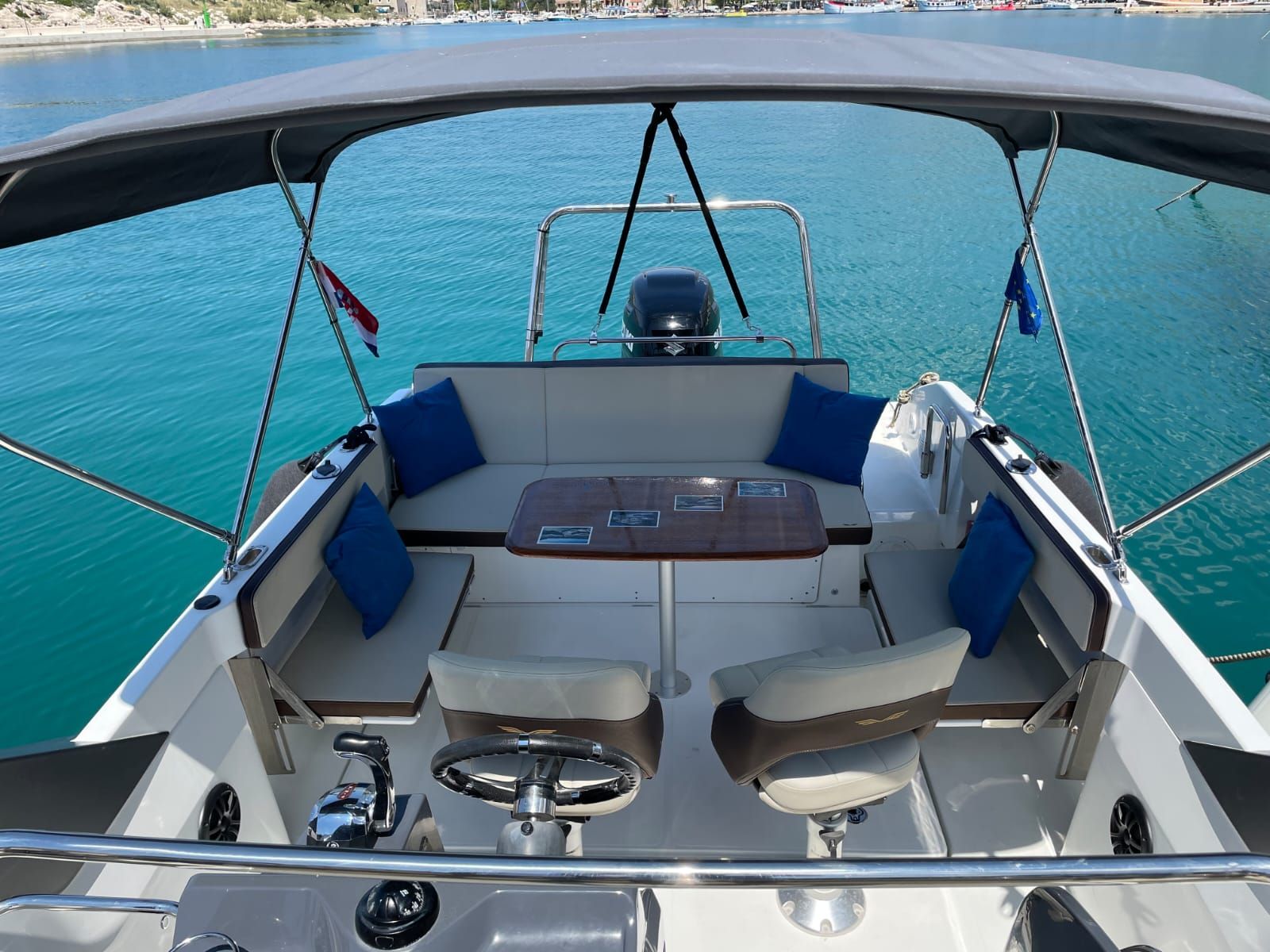 Beneteau Flyer 7.7 | Sundeck