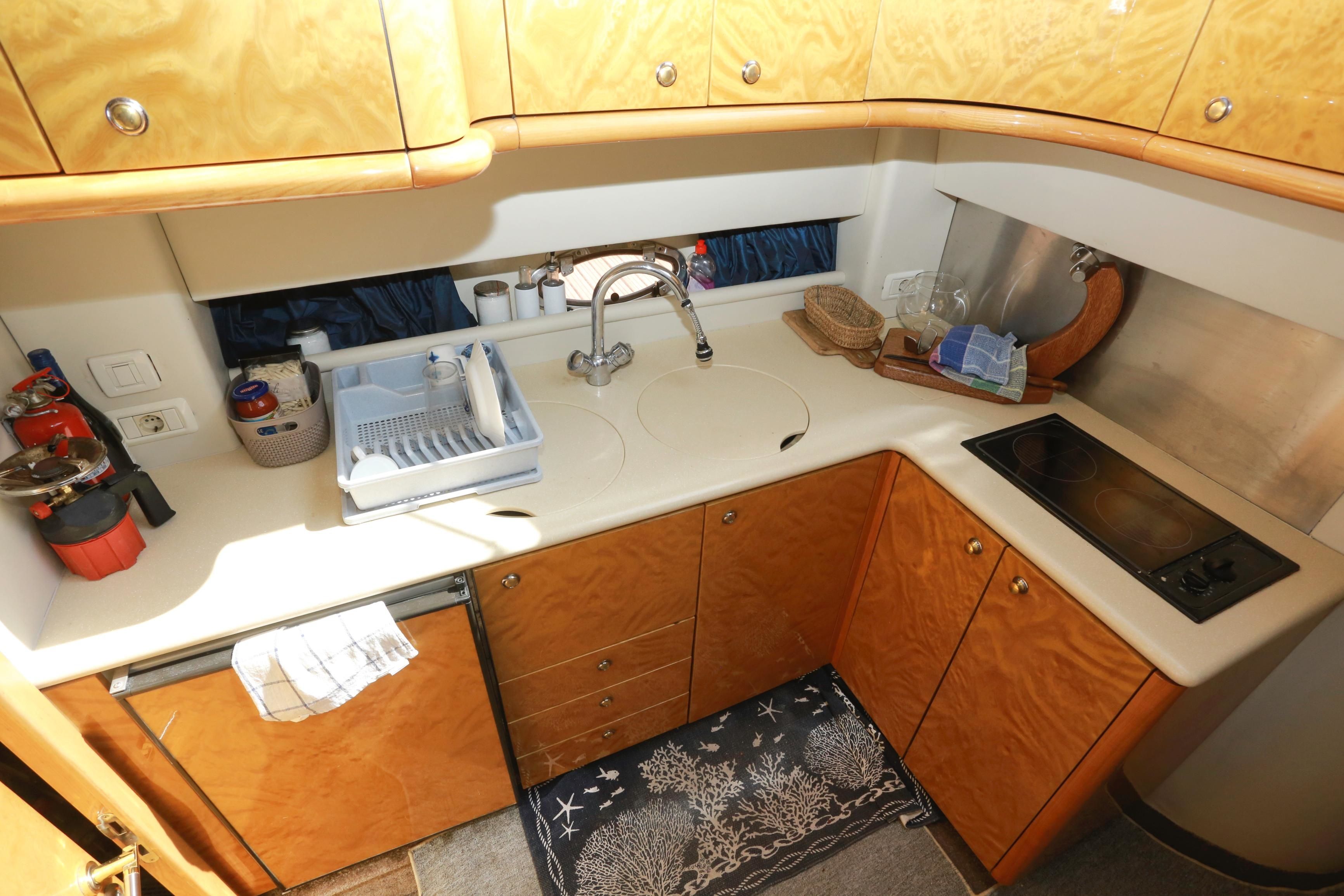 Sunseeker Manhattan 45 | Fly