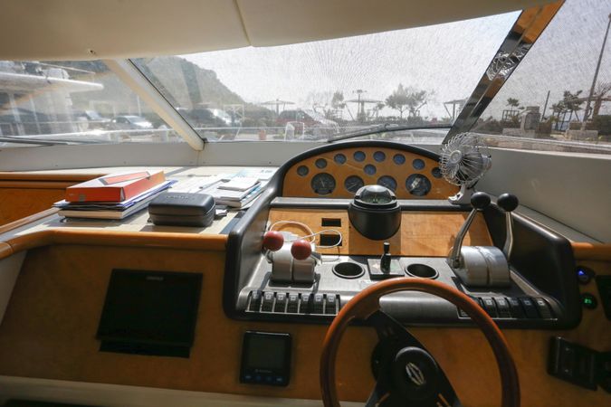 Sunseeker Manhattan 45 | Fly