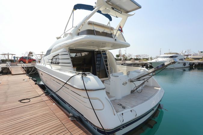 Sunseeker Manhattan 45 | Fly
