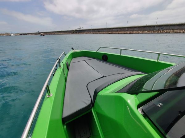 Nuva Yachts 6 | Hulk