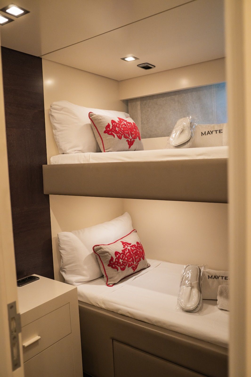 Astondoa 72 | Mayte 4