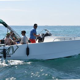 Nuva Yachts 6 | Aquaman