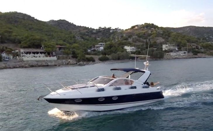 Fairline Targa 34 | Katherine & Hara