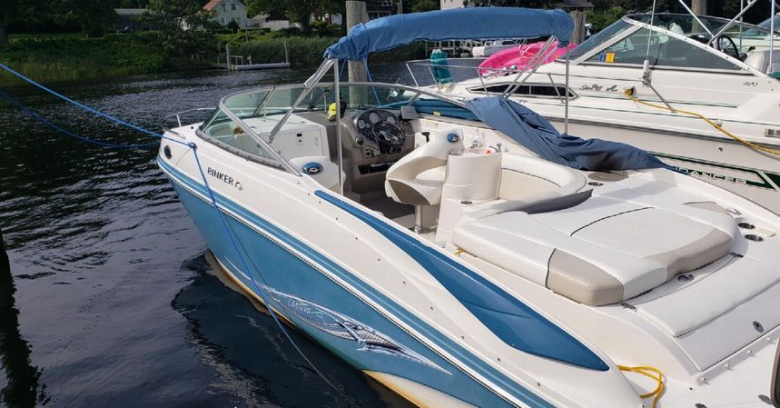 Rinker 246 CB | Azure