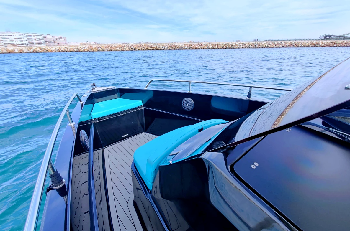 Nuva Yachts M6 | Temptation