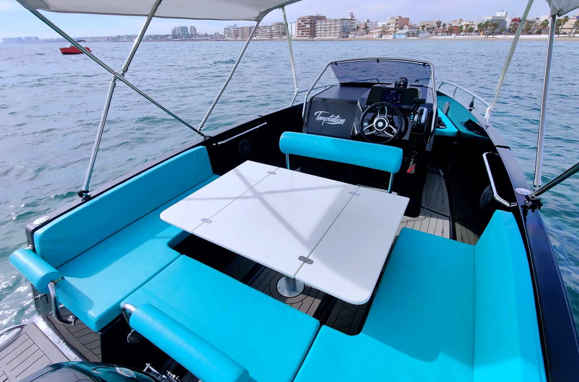 Nuva Yachts M6 | Temptation