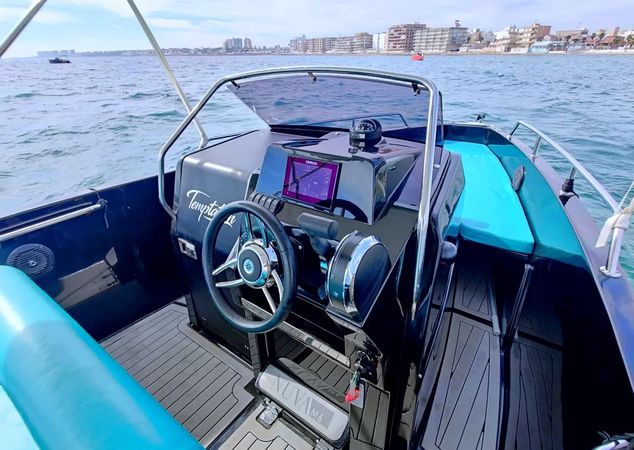 Nuva Yachts M6 | Temptation