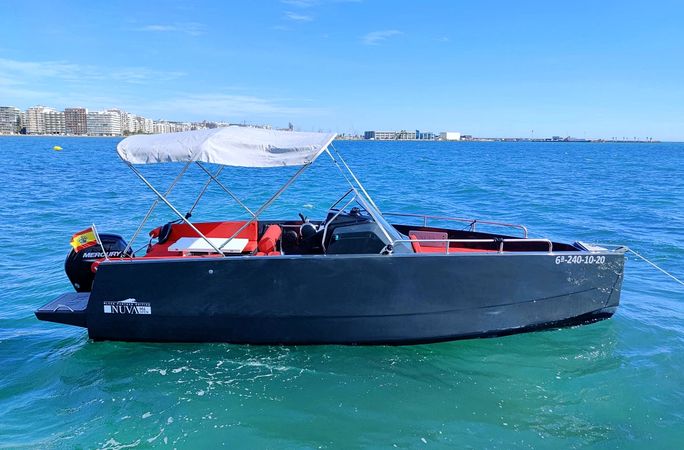 Nuva Yachts M6 | Deadpool