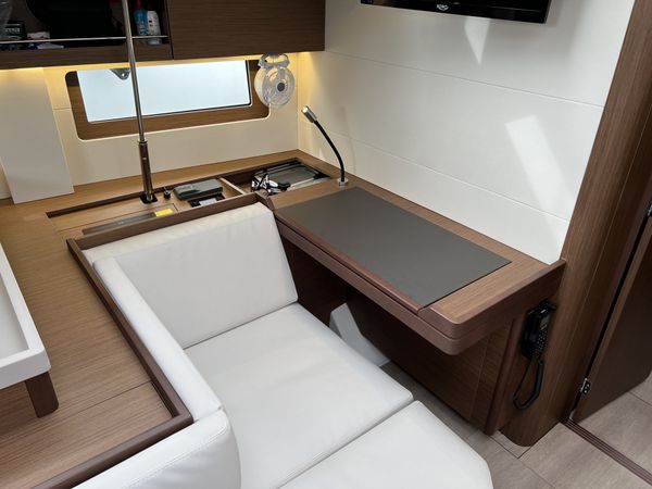 Beneteau Oceanis 51.1 | Bambi
