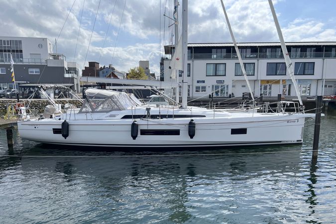 Beneteau Oceanis 51.1 | Bambi
