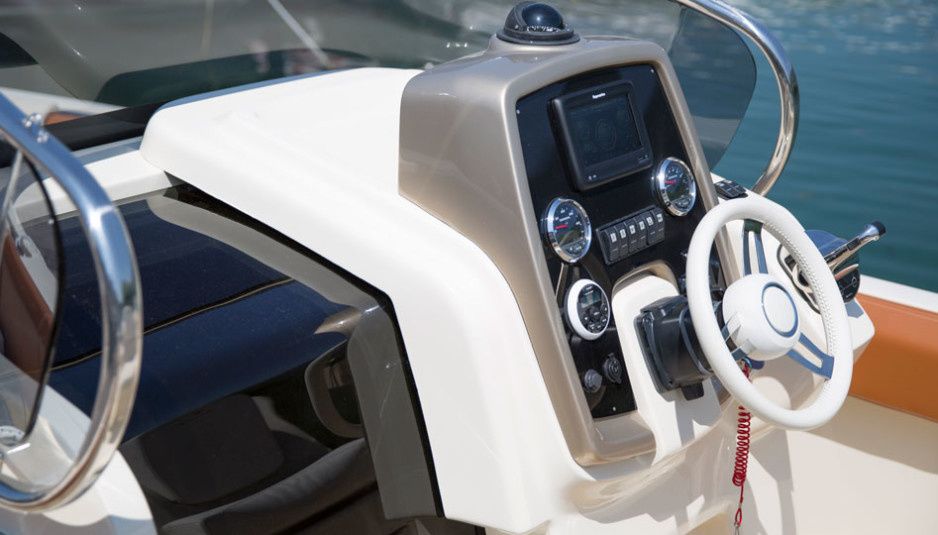 Invictus 240 | Menorcamar 11