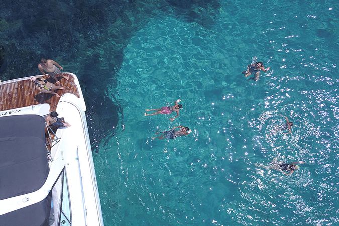 Cruiser Yachts 44.5 | Gaps