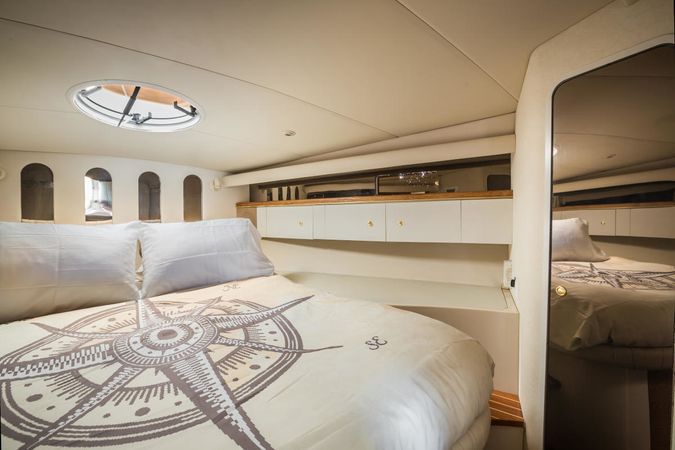 Cruiser Yachts 44.5 | Gaps