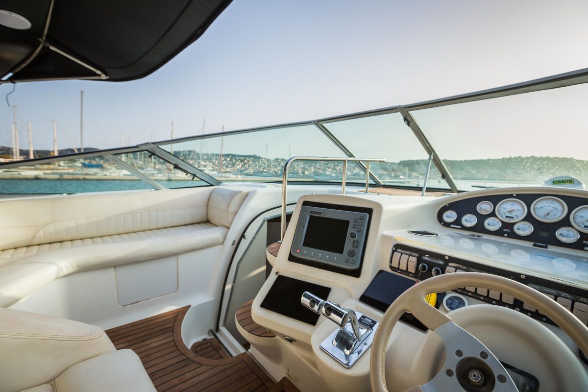 Cruiser Yachts 44.5 | Gaps