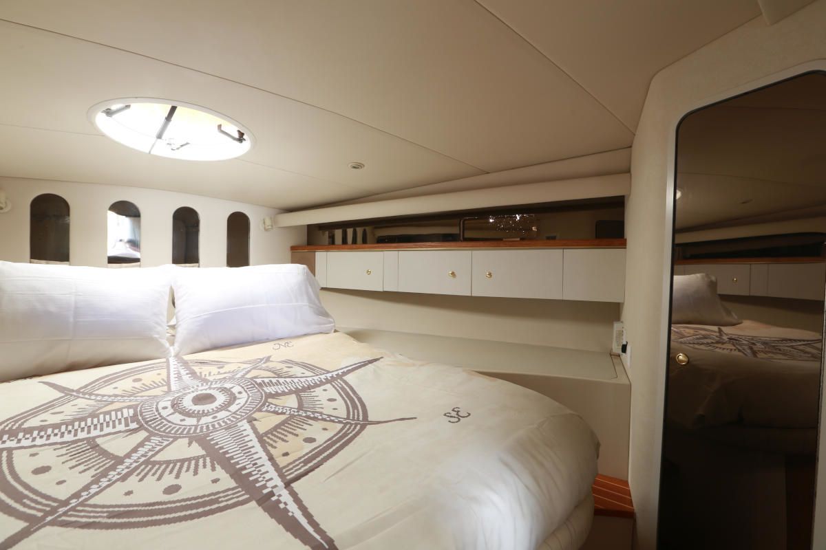 Cruiser Yachts 44.5 | Gaps