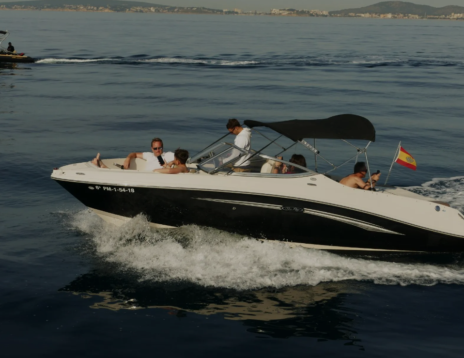 Sea Ray 230 Select | Kakahuete