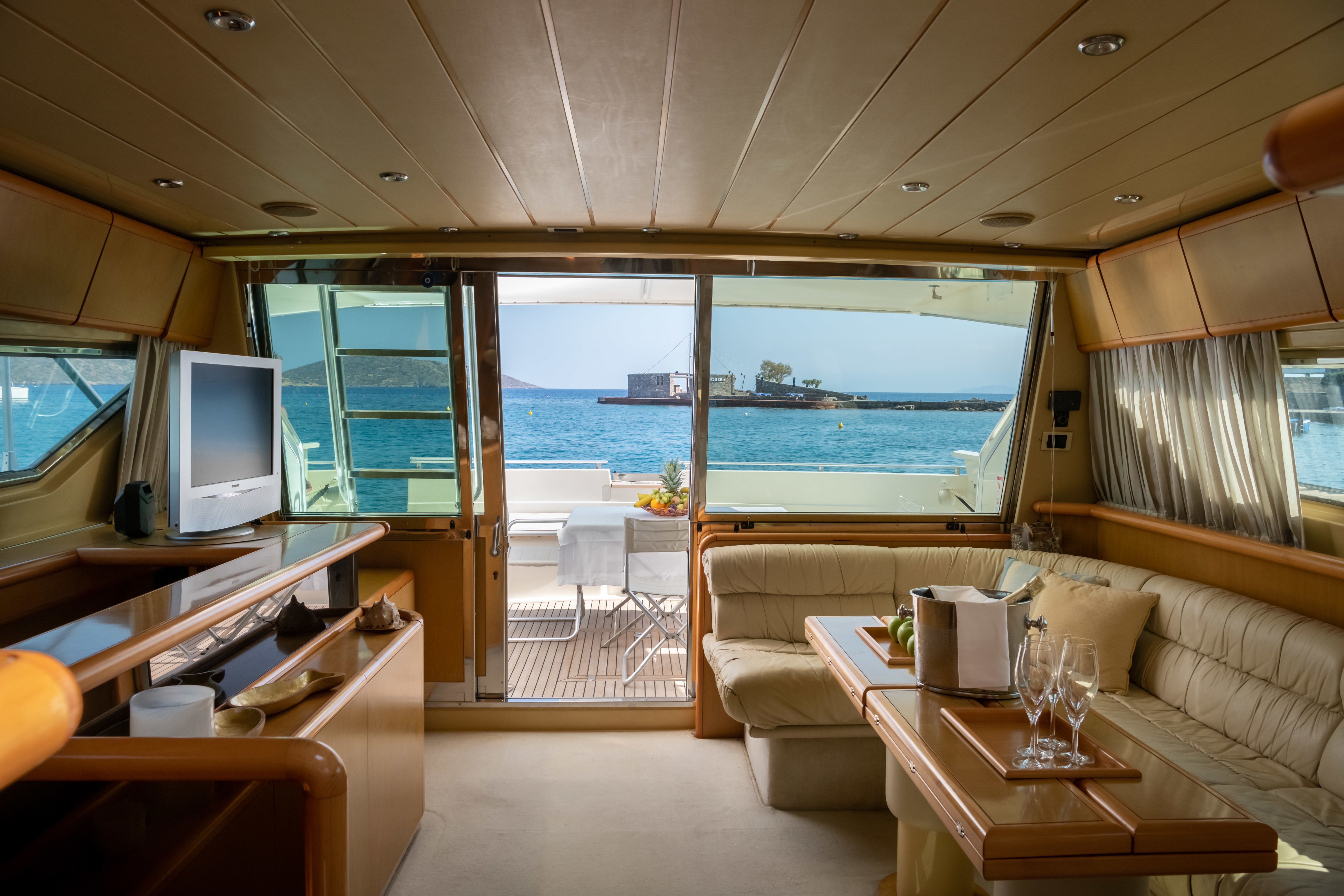 Ferretti 60 | Swell