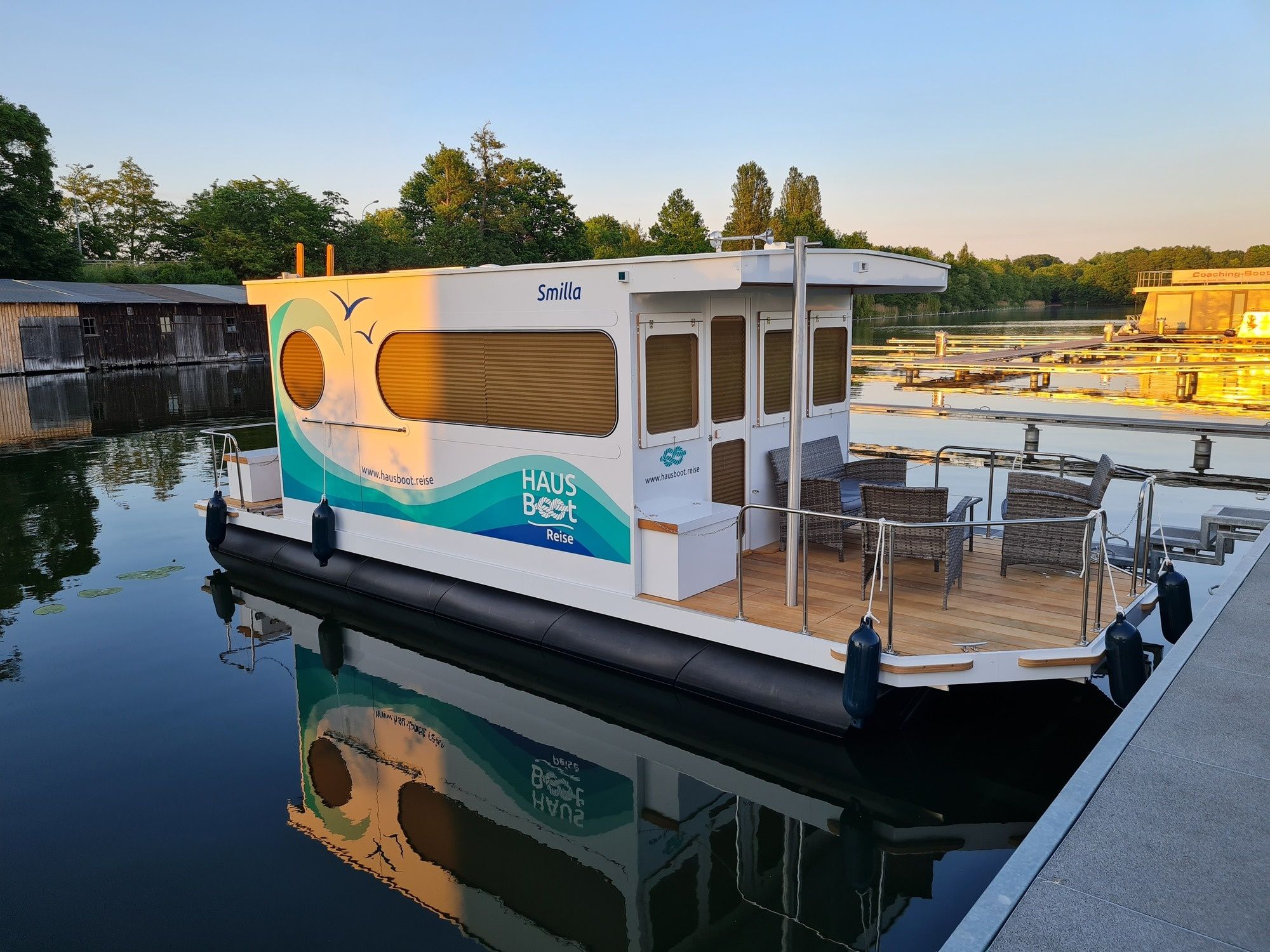 Houseboat Kompakt Smilla for rent Germany Boataround
