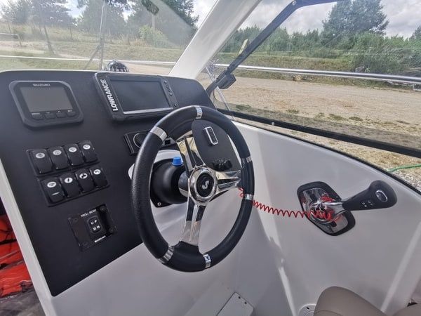 Beneteau Antares 8 | Blue Szejk