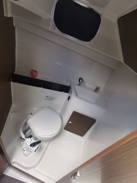 Beneteau Antares 8 | Blue Szejk