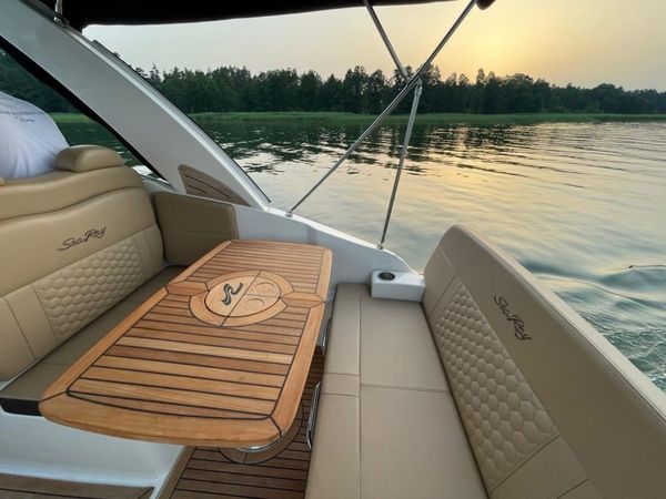 Sea Ray 265 | Sundancer