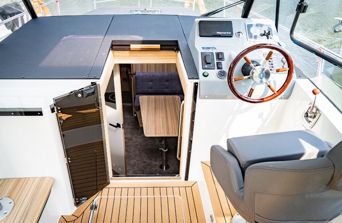 Stillo 30 | Maly Lew