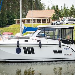 Stillo 30 | Maly Lew