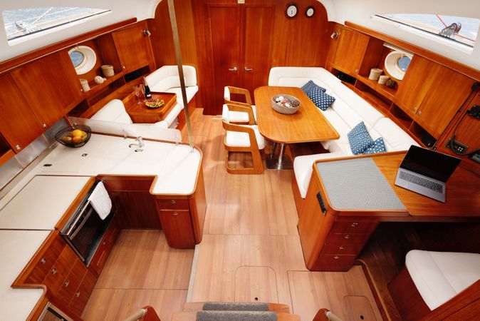 Elan 514 Impression | Treaton