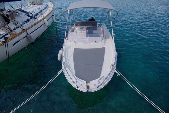 Prince 565 | Sundeck