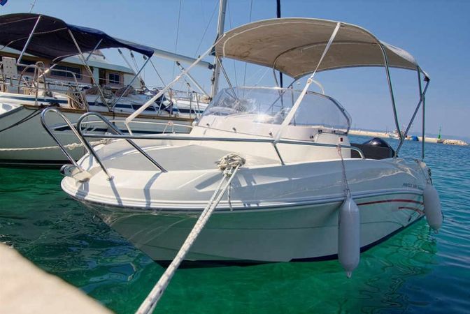 Prince 565 | Sundeck