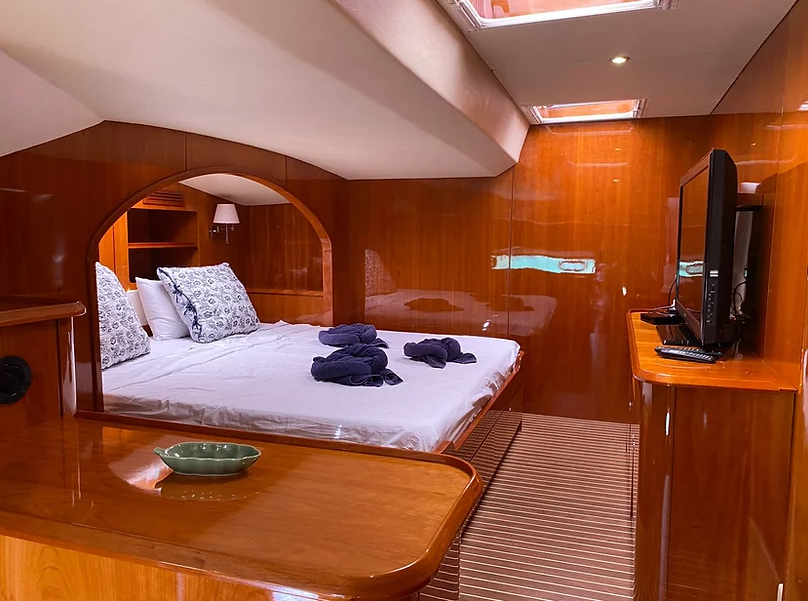 Privilege 615 | Cirrus