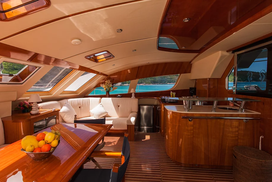 Privilege 615 | Cirrus