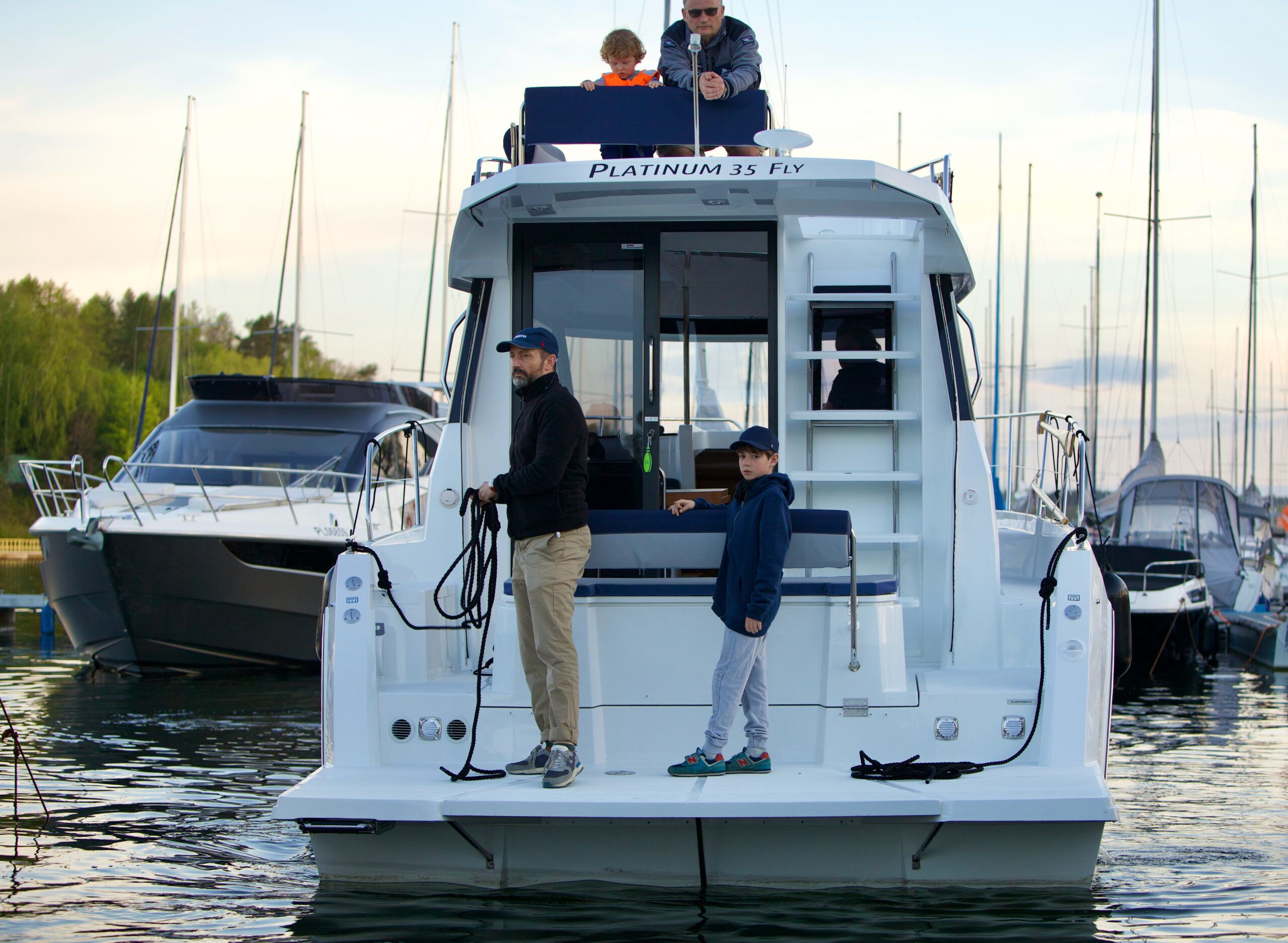 Odysseya Platinum 35 | Fly Active 4