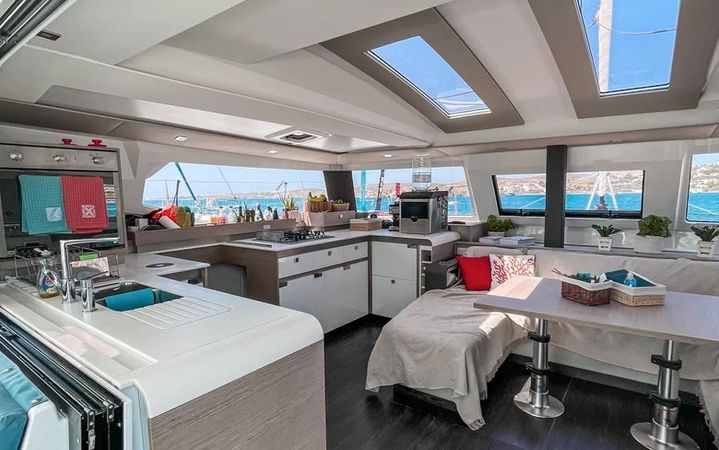 Fountaine Pajot Elba 45 | Makani