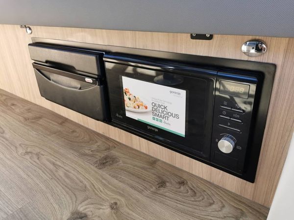 Cobra Yachts 40 | VIP Disco